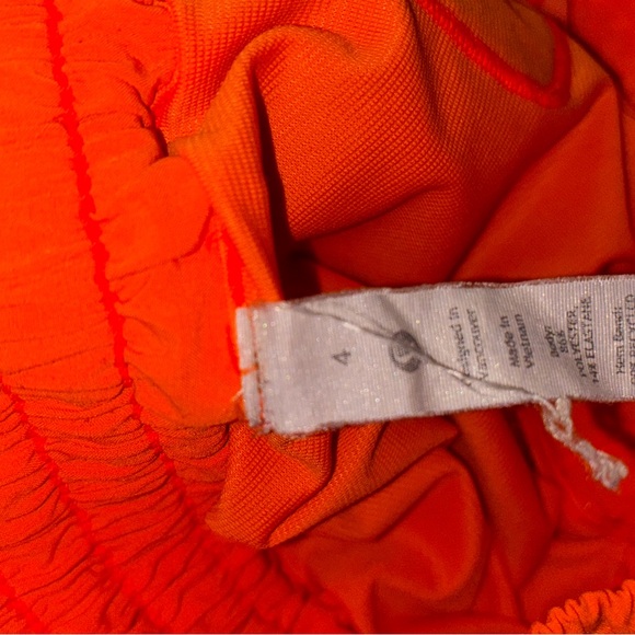 Lululemon Hotty Hots 2.5’’ High Rise Shorts - Picture 4 of 4